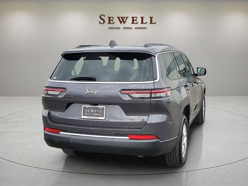 Used 2025 Jeep Grand Cherokee L Laredo w/ Luxury Tech Group I AWD/4WD image 5