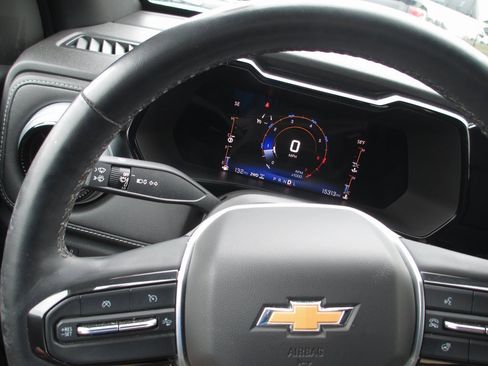 Used 2023 Chevrolet Colorado LT w/ LT Convenience Package III image 26