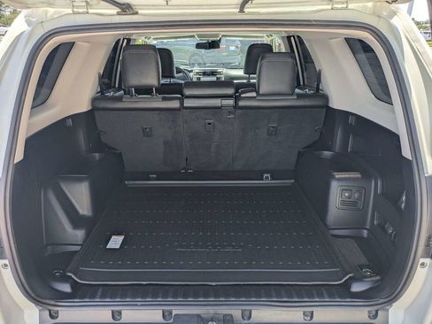 Used 2020 Toyota 4Runner SR5 Premium w/ Moonroof Package AWD/4WD image 15