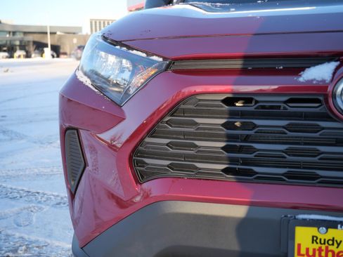 Certified 2020 Toyota RAV4 LE image 17