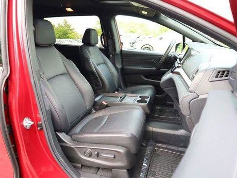Used 2025 Honda Odyssey Sport-L image 28