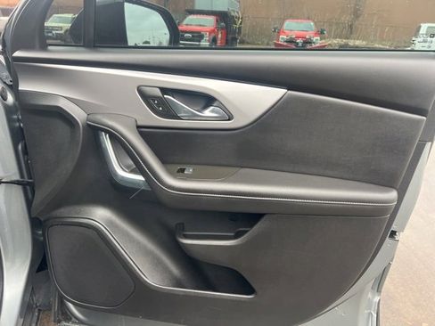 Used 2025 Chevrolet Blazer LT w/ Convenience Package image 10