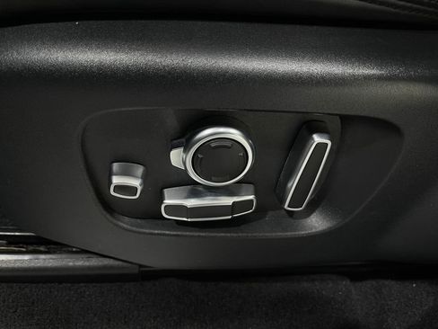 Used 2018 Land Rover Range Rover Sport HSE Dynamic image 19