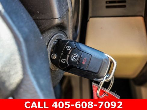 Used 2021 Ford F250 Lariat w/ Lariat Value Package AWD/4WD image 31