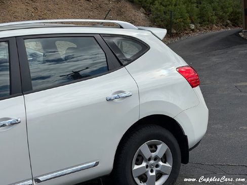 Used 2014 Nissan Rogue S w/ Convenience Package AWD/4WD image 35