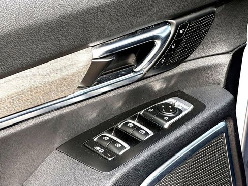 Used 2022 Kia Telluride SX w/ Towing Package image 14