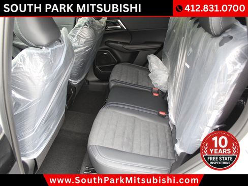 New 2026 Mitsubishi Outlander LE AWD/4WD image 15