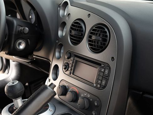 Used 2009 Dodge Viper ACR RWD image 30