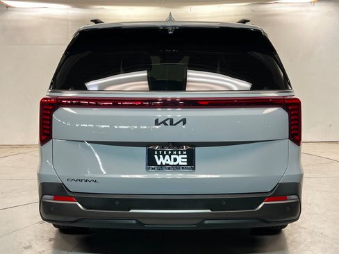 Used 2026 Kia Carnival SX Prestige FWD image 5