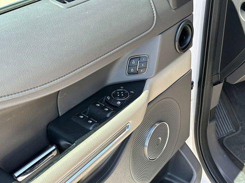 Used 2019 Ford Expedition Max XLT w/ Equipment Group 202A RWD image 11
