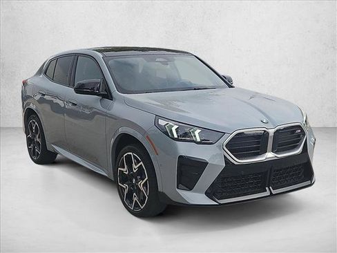 Used 2025 BMW X2 M35i AWD/4WD image 3