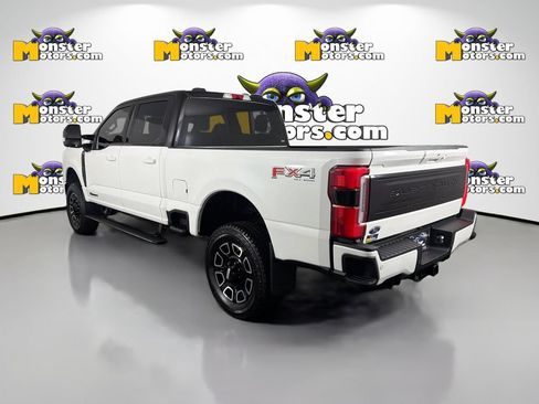 Used 2025 Ford F250 Platinum AWD/4WD image 7