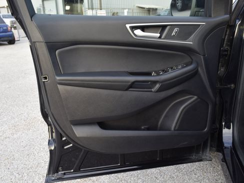 Used 2019 Ford Edge SEL w/ Equipment Group 201A image 19