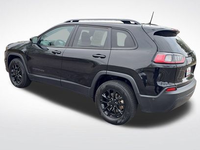 Used 2023 Jeep Cherokee Altitude Lux