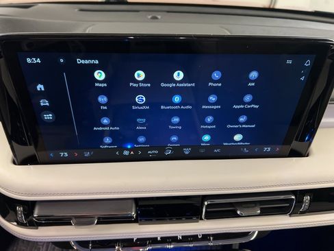 Used 2025 Lincoln Aviator Reserve w/ Equipment Group 201A image 9