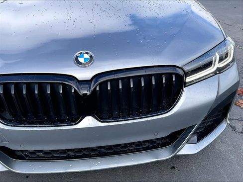 Used 2023 BMW 540i w/ M Sport Package RWD image 32
