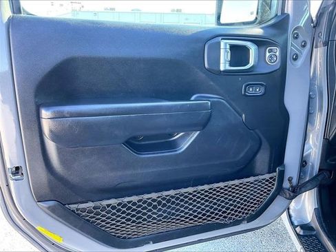 Used 2021 Jeep Wrangler Sport AWD/4WD image 9