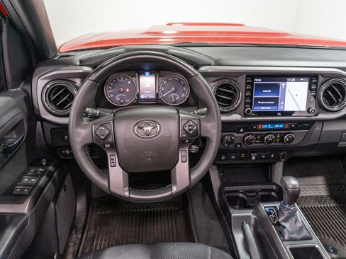 Used 2023 Toyota Tacoma TRD Sport w/ TRD Premium Sport Package AWD/4WD image 12