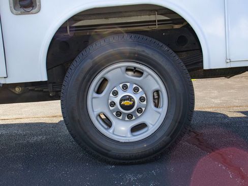 Used 2022 Chevrolet Silverado 2500 W/T w/ WT Convenience Package RWD image 11