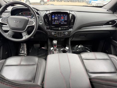 Used 2023 Chevrolet Traverse RS image 12