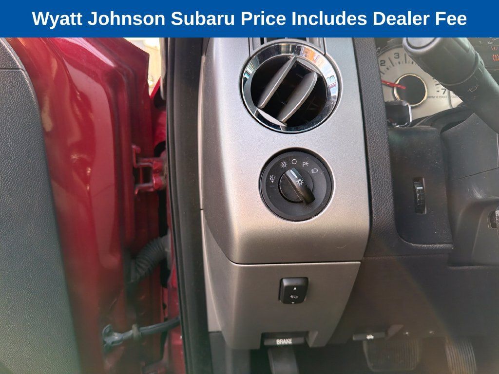 Used 2013 Ford Expedition Limited RWD image 22