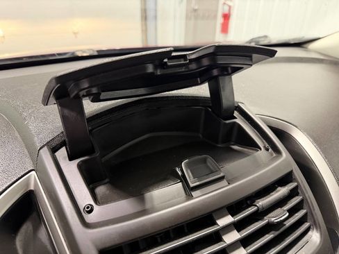 Used 2016 Chevrolet Trax LT w/ LT Sun and Sound Package image 33