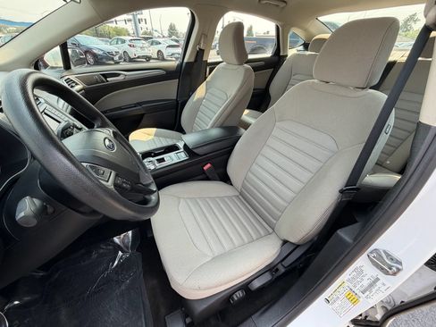 Used 2018 Ford Fusion S FWD image 9