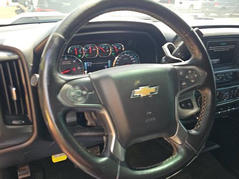 Used 2018 Chevrolet Silverado 1500 LT w/ All Star Edition image 10