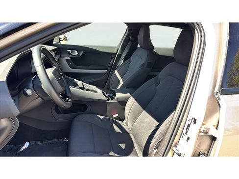 Used 2024 Polestar Polestar 2 RWD image 11