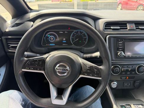 Used 2019 Nissan Leaf S w/ S Charge Package FWD image 13