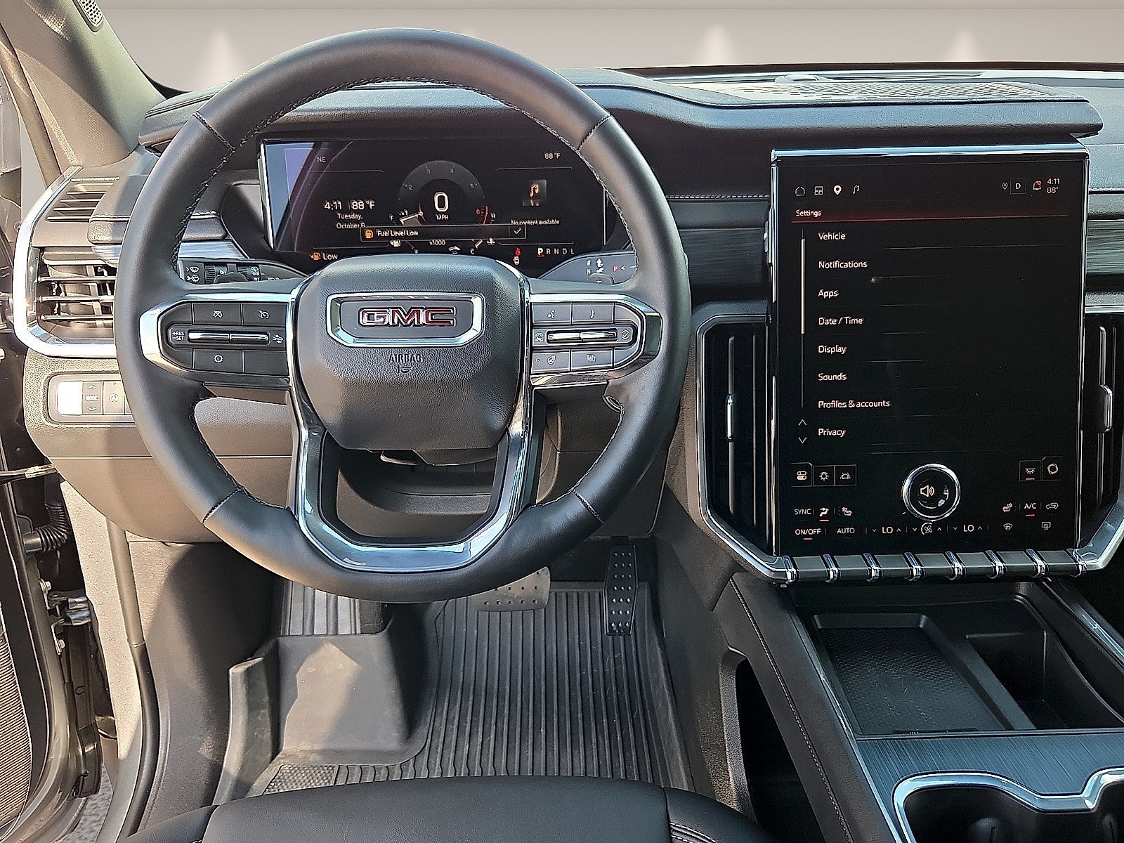 Used 2026 GMC Acadia Elevation w/ Elevation Premium Package FWD image 12