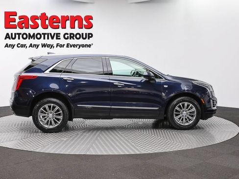 Used 2017 Cadillac XT5 Luxury w/ Driver Awareness Package AWD/4WD image 3