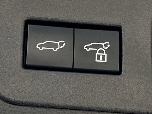 Used 2024 Lexus LX 600 F Sport image 29