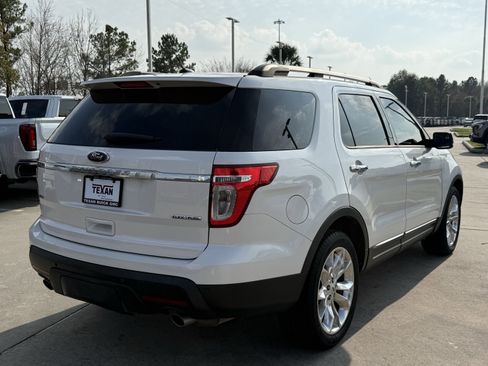 Used 2013 Ford Explorer XLT image 5