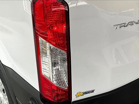 Used 2024 Ford Transit 350 XLT image 30