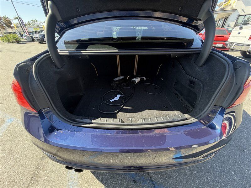 Used 2017 BMW 330e RWD image 14
