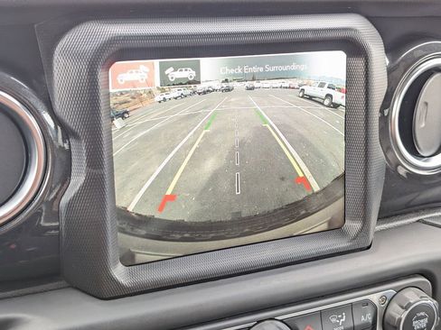 Used 2021 Jeep Wrangler Unlimited Rubicon w/ Dual Top Group image 27