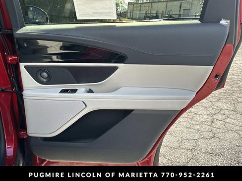 New 2026 Lincoln Nautilus Reserve image 16