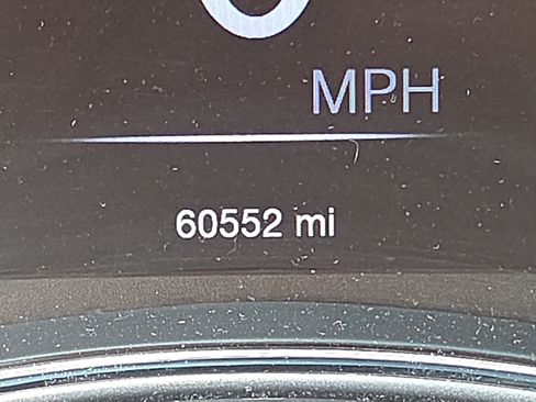 Used 2019 Jeep Grand Cherokee Limited w/ Luxury Group II RWD image 26
