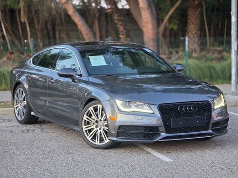 Used 2013 Audi A7 3.0T Prestige w/ Prestige Pkg image 2
