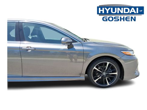 Used 2020 Toyota Camry XSE FWD image 10