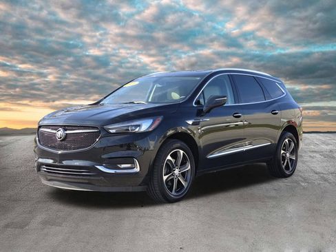 Used 2020 Buick Enclave Essence w/ Sport Touring Edition FWD image 4