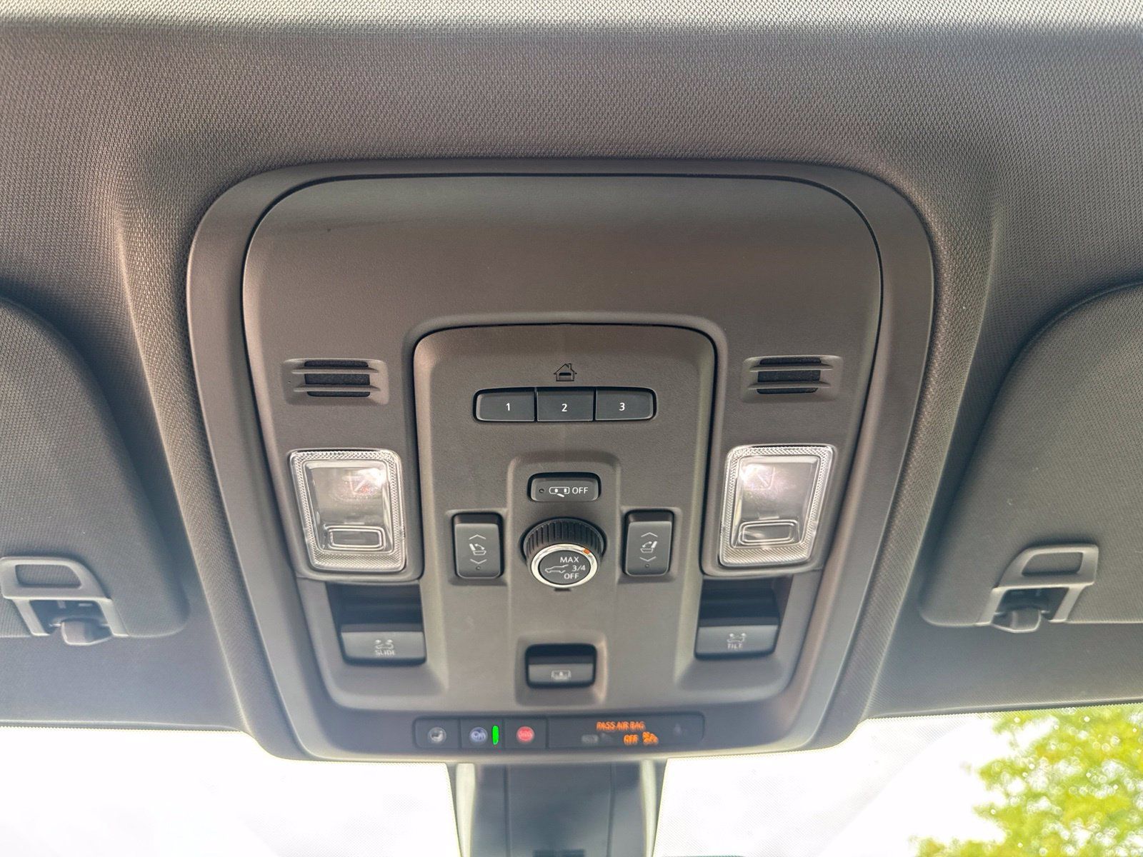 Used 2021 GMC Yukon SLT w/ SLT Luxury Plus Package AWD/4WD image 26