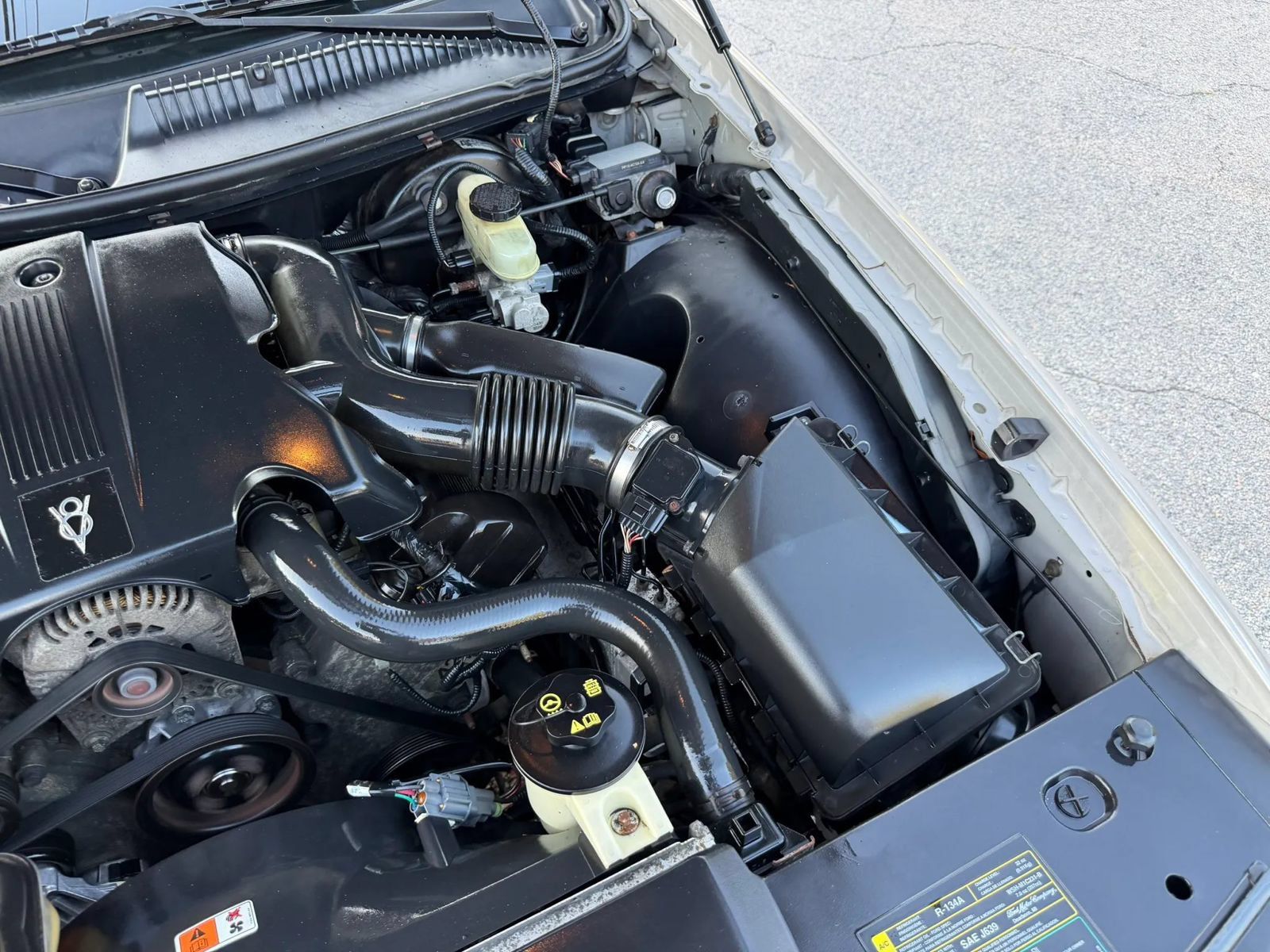 Used 2003 Lincoln Town Car Executive RWD image 43