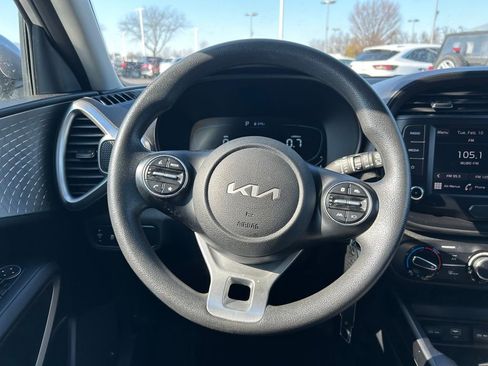 Certified 2023 Kia Soul LX image 10