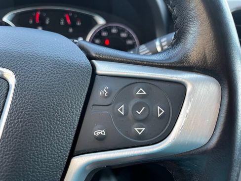 Used 2019 GMC Acadia SLT AWD/4WD image 14