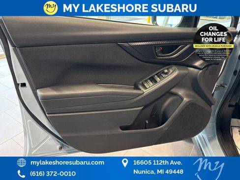 Used 2020 Subaru Crosstrek 2.0i AWD/4WD image 12