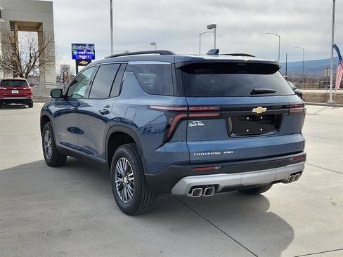 New 2026 Chevrolet Traverse LT w/ Driver Confidence Package image 4