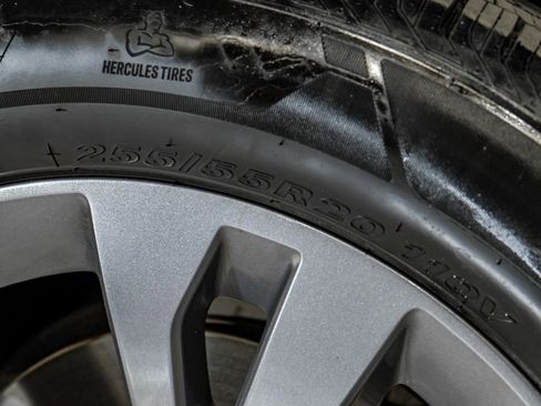 Used 2021 Ford Explorer XLT w/ Equipment Group 202A image 62