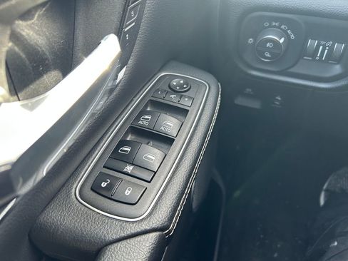 Used 2022 RAM 1500 Laramie image 23